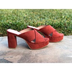 Teagan Cross Strap Platform Sandal CHINESE LAUNDRY